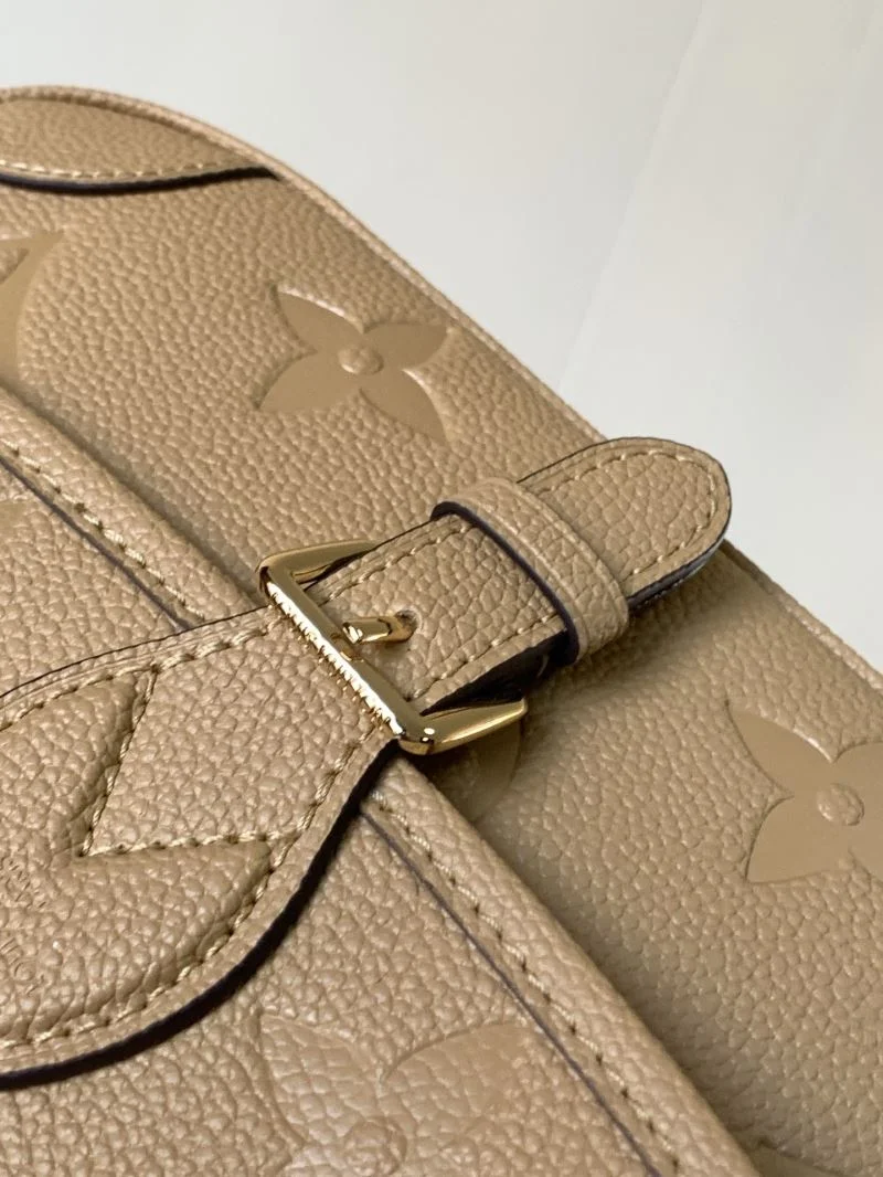 Minimalist Louis Vuitton Satchel Bags 38856