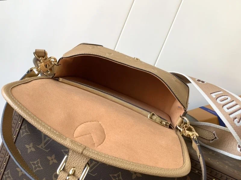 Minimalist Louis Vuitton Satchel Bags 38856