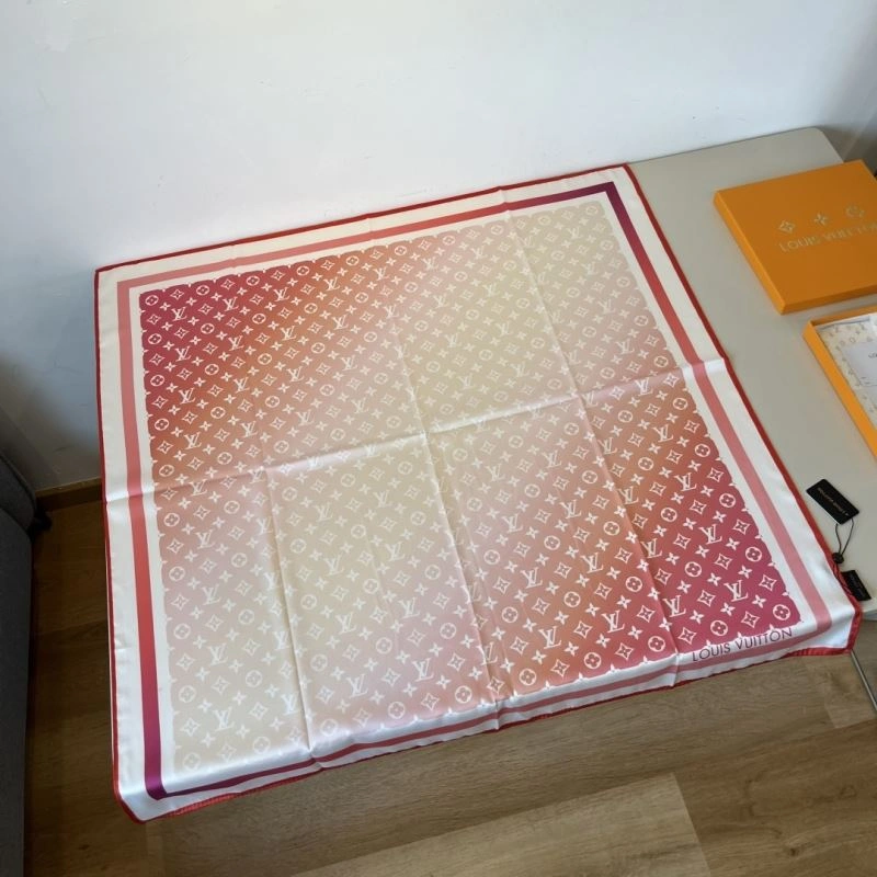 Louis Vuitton Scarf Functional 270610