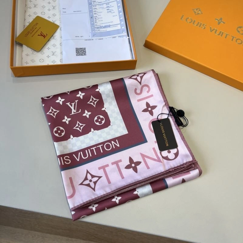 Effortless Louis Vuitton Scarf 270605