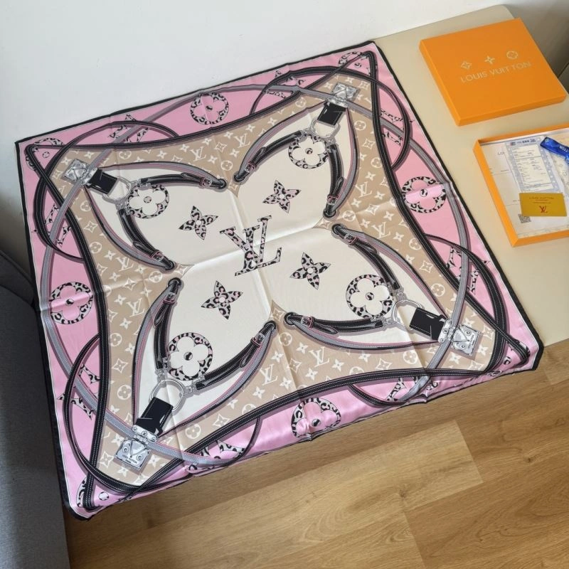 Louis Vuitton Scarf ModernLook 270629