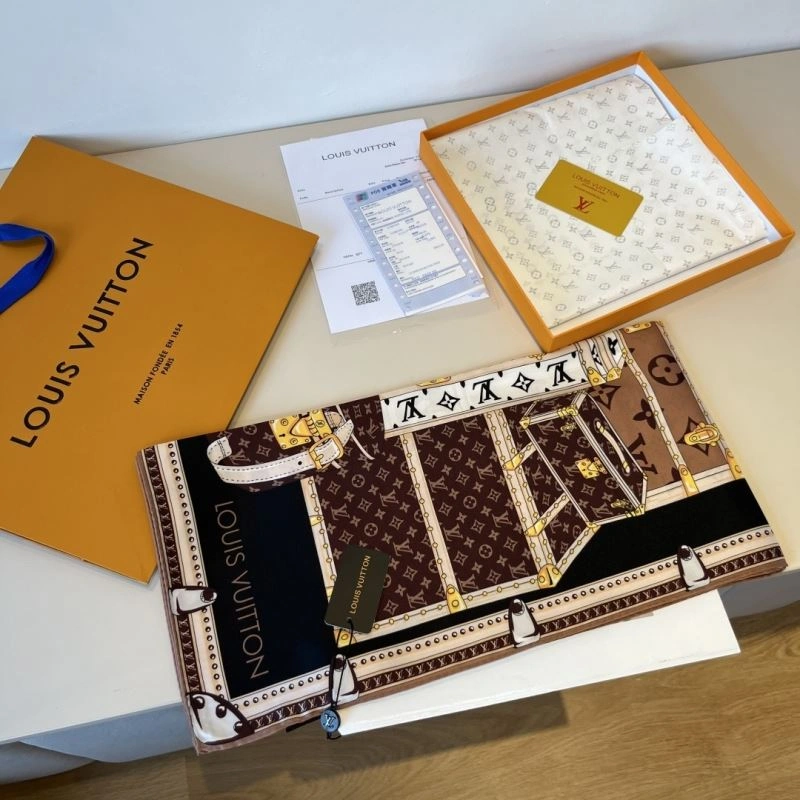 Louis Vuitton Scarf Durable 270620