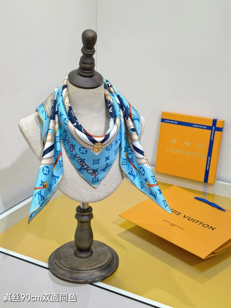 Vibrant Louis Vuitton Scarf 270577