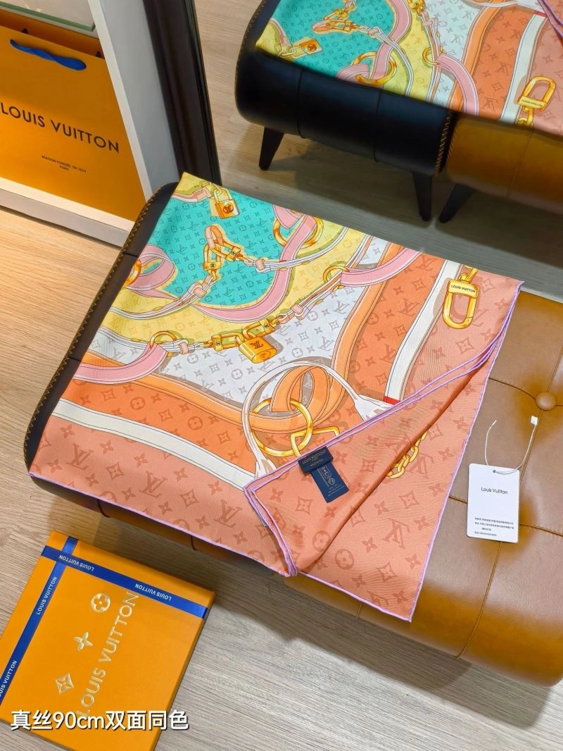 Tailored Louis Vuitton Scarf 270576