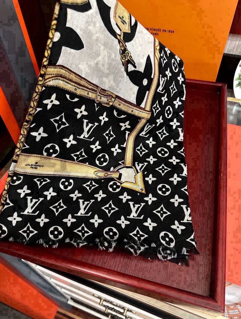 ModernLook Louis Vuitton Scarf 270945