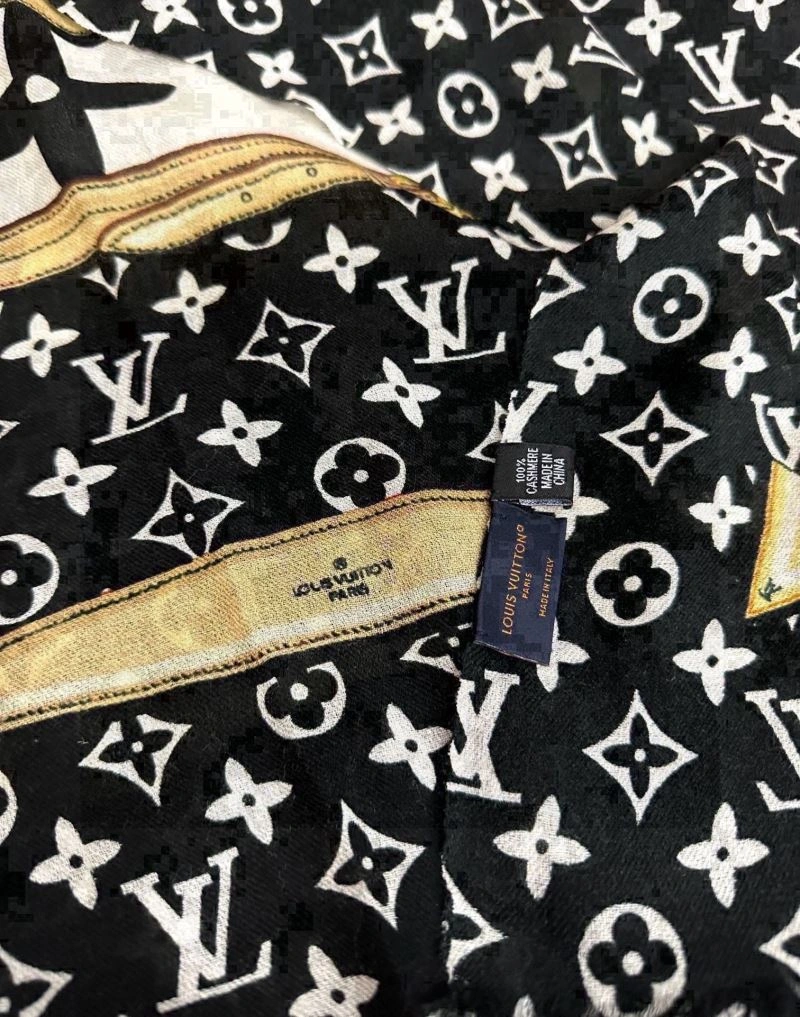 ModernLook Louis Vuitton Scarf 270945