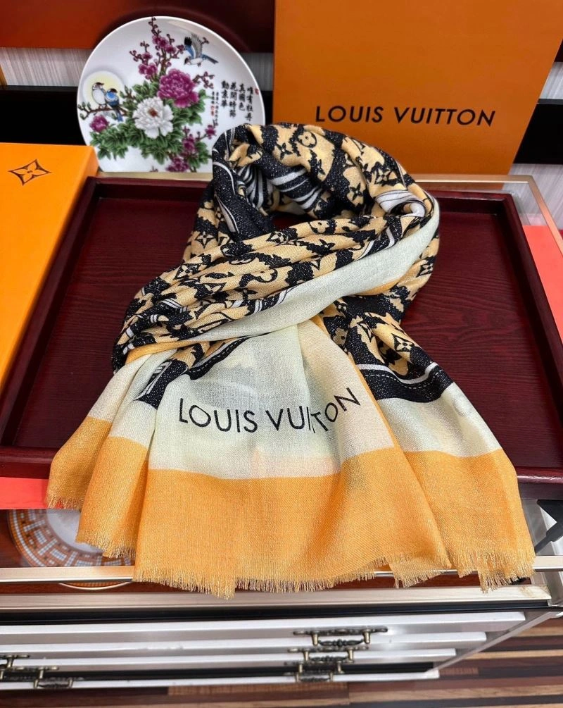 Louis Vuitton Scarf Contemporary 270918