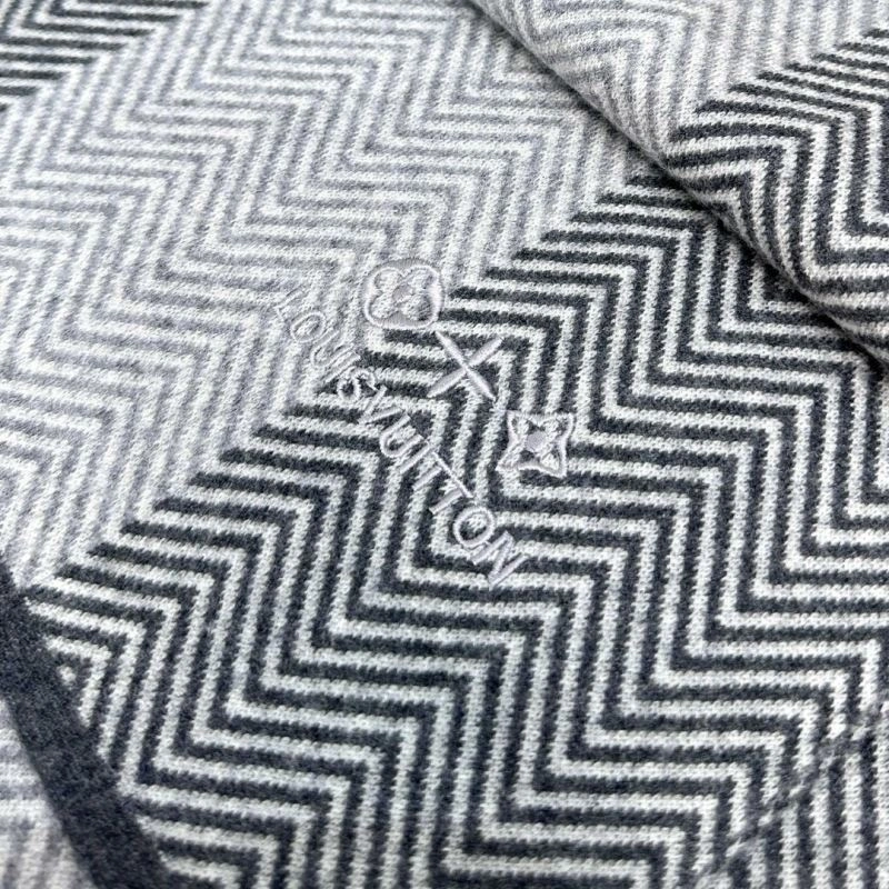 SmoothTexture Louis Vuitton Scarf 270914