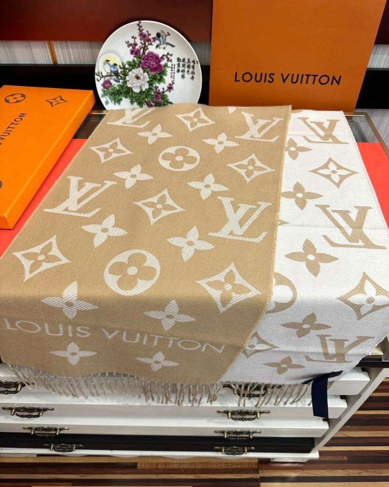 WeatherProof Louis Vuitton Scarf 270931