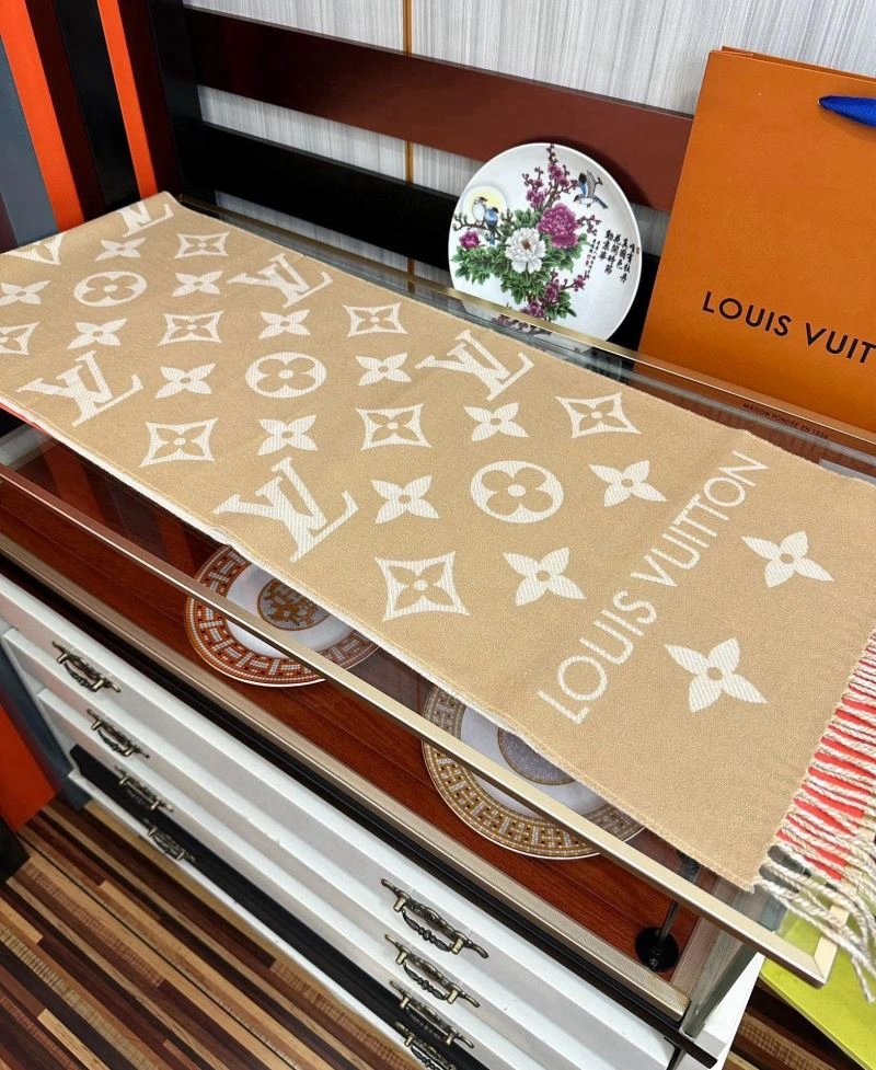 WeatherProof Louis Vuitton Scarf 270931