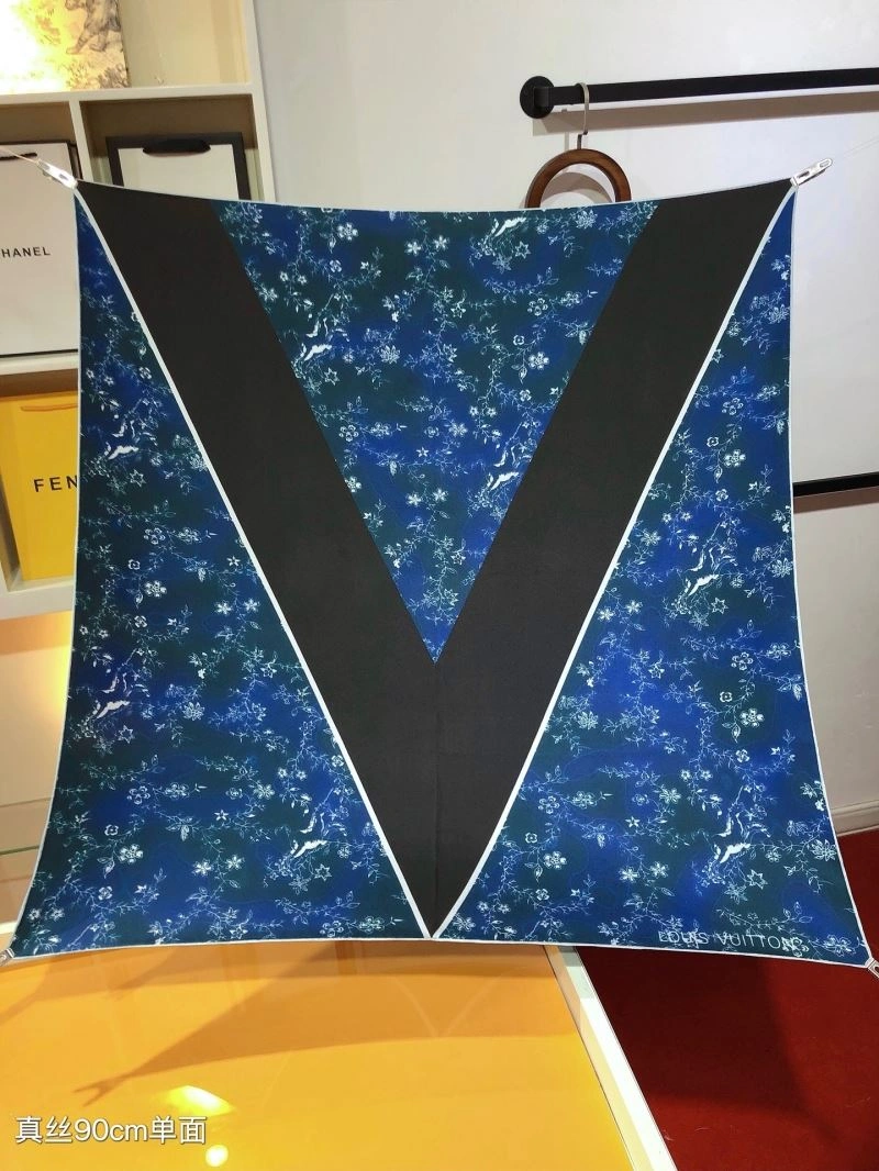 Modern Louis Vuitton Scarf 270910