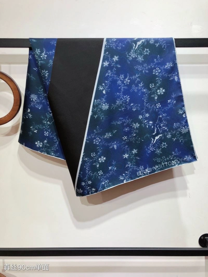 Modern Louis Vuitton Scarf 270910