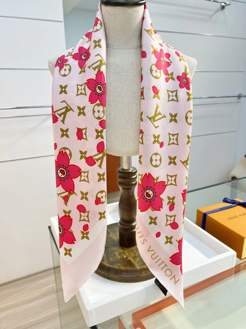 Trendsetting Louis Vuitton Scarf 270927