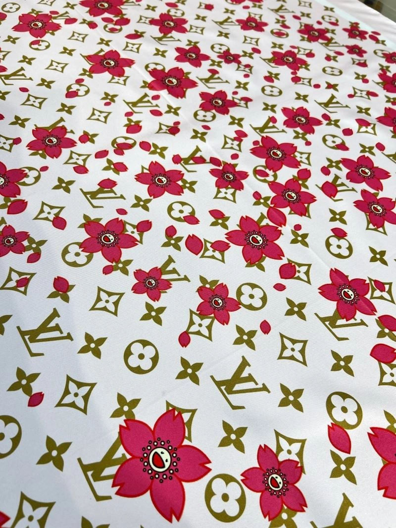 Trendsetting Louis Vuitton Scarf 270927