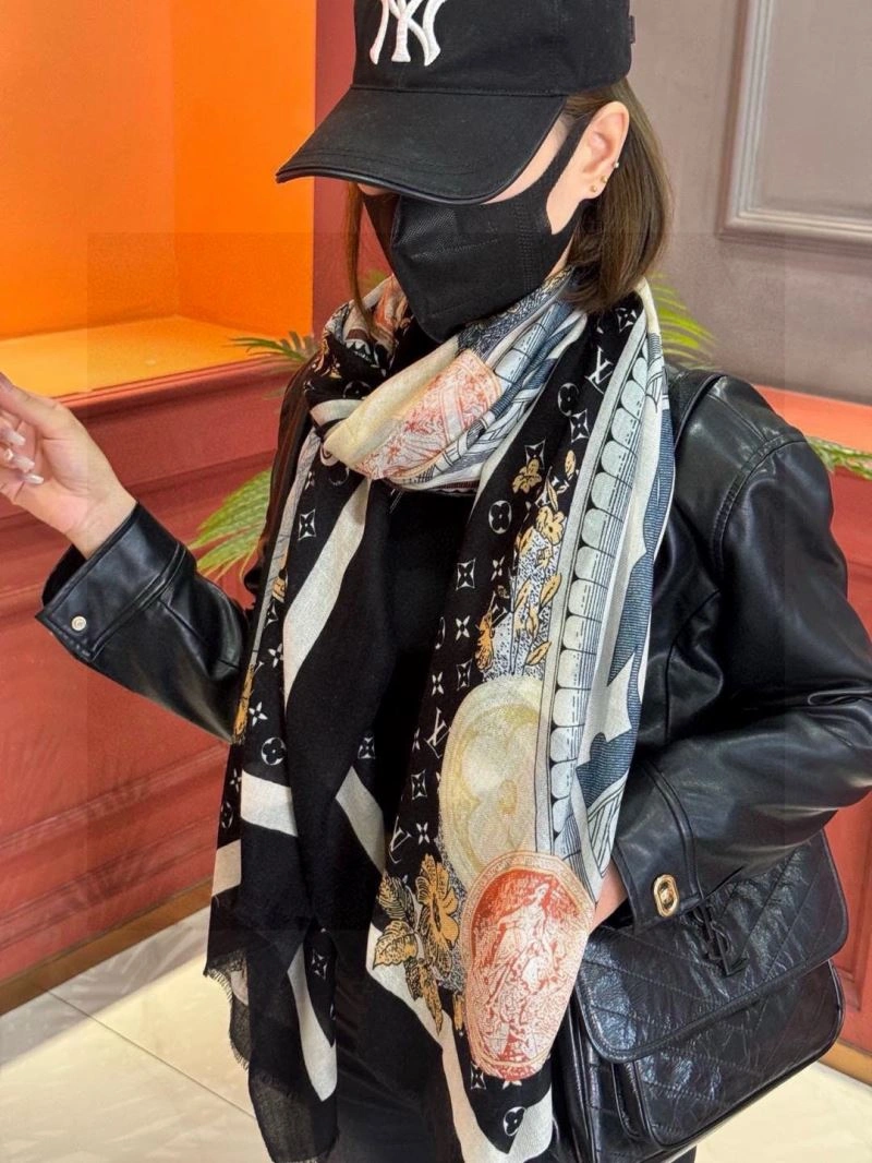 Attractive Louis Vuitton Scarf 270899