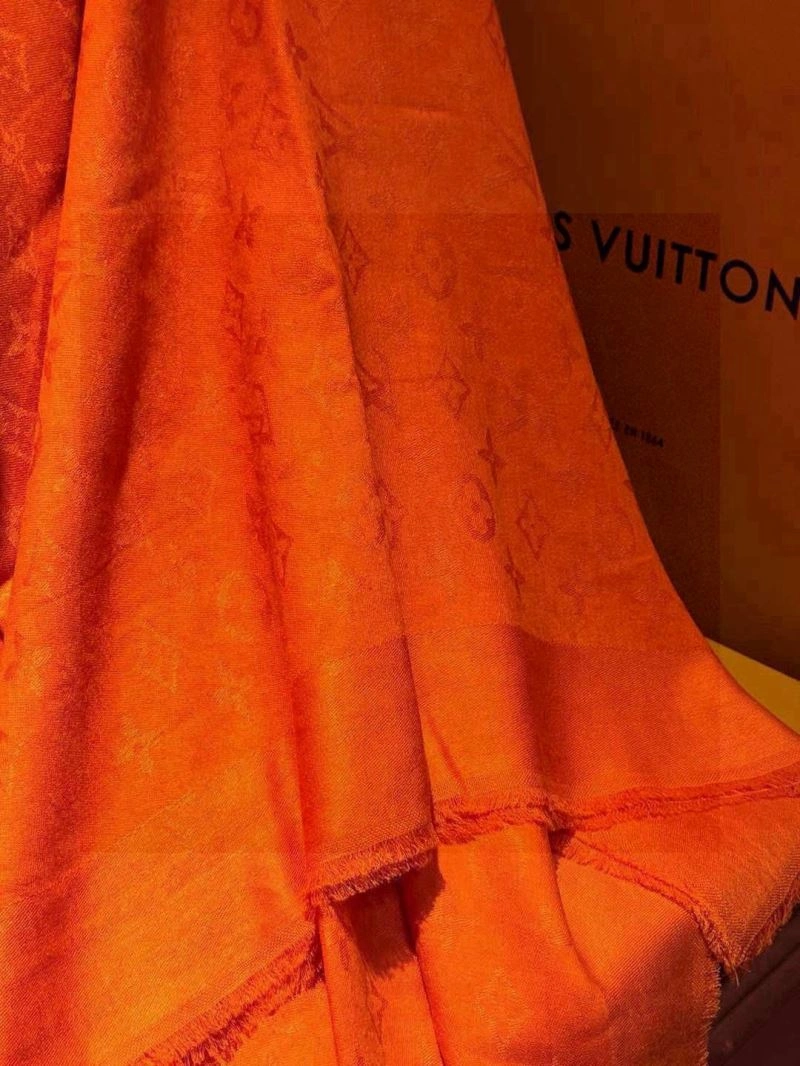 SportInspired Louis Vuitton Scarf 270897