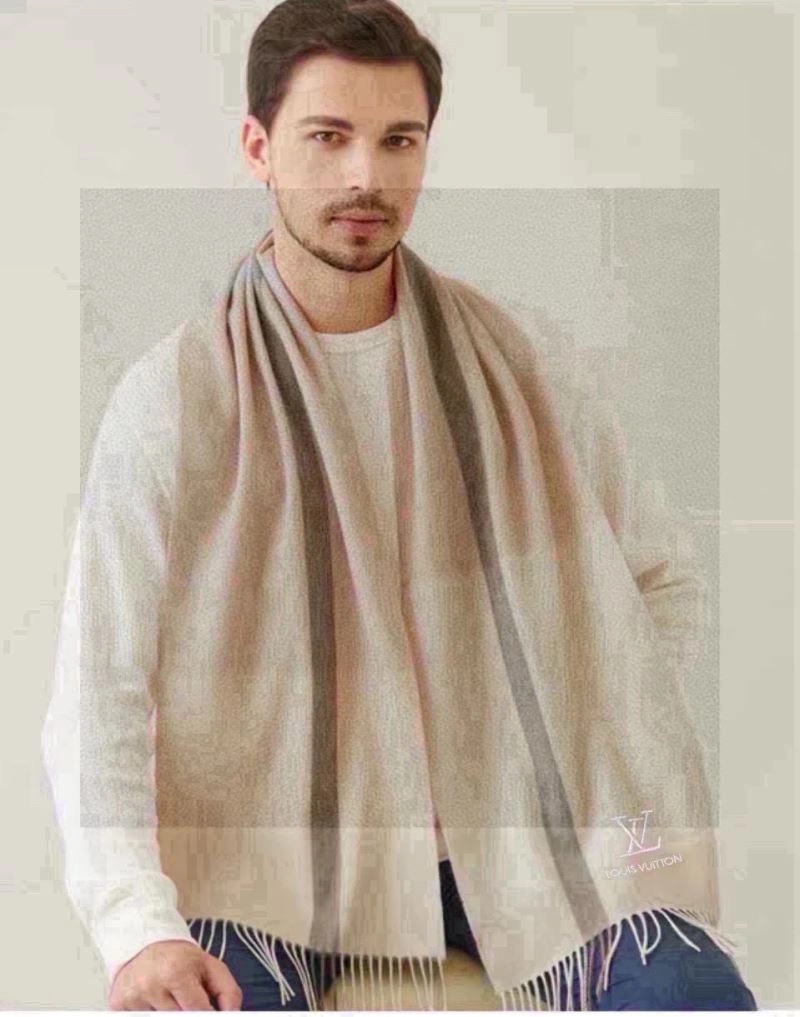 Tailored Louis Vuitton Scarf 270888