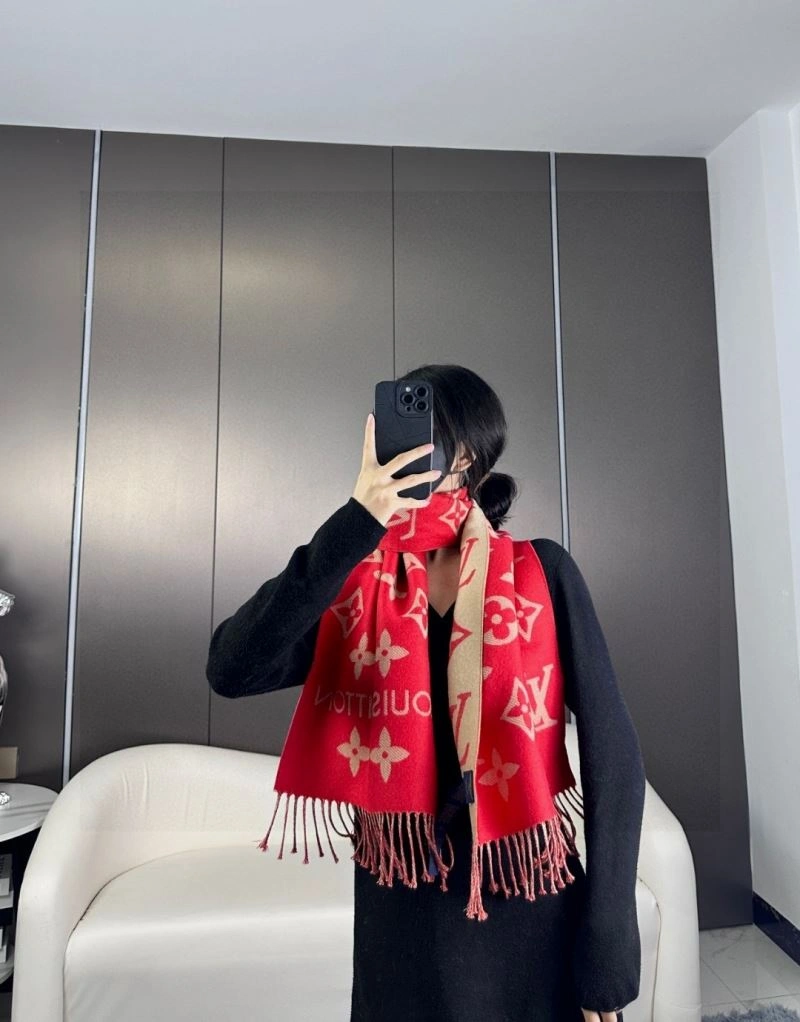 Comfortable Louis Vuitton Scarf 270882