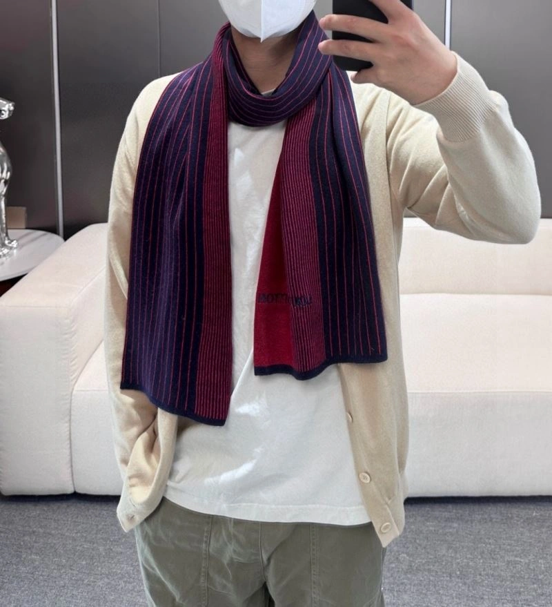 Louis Vuitton Scarf Supportive 270872