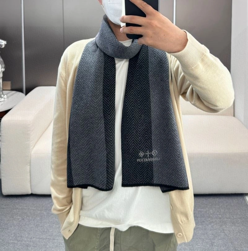 Louis Vuitton Scarf ZipUp 270881