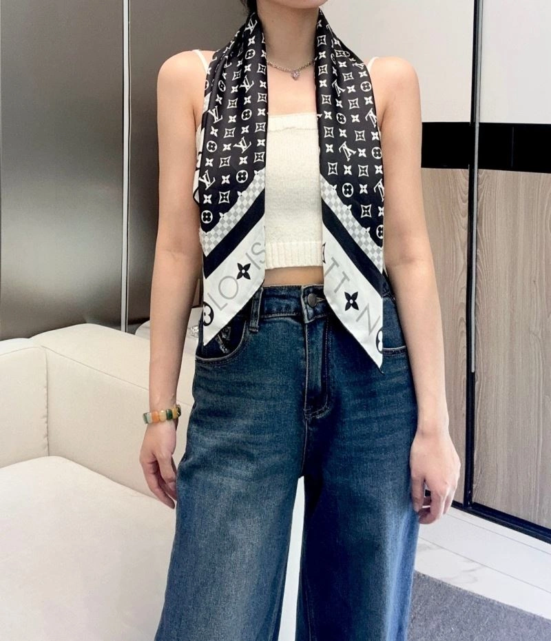 Soft Louis Vuitton Scarf 270870