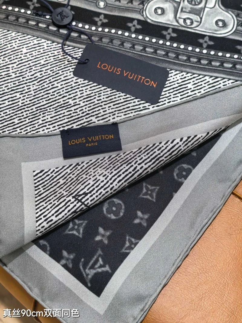 Elegant Louis Vuitton Scarf 270867