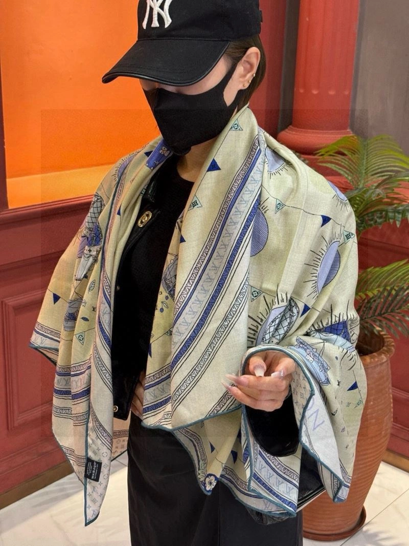 QuickDry Louis Vuitton Scarf 270868