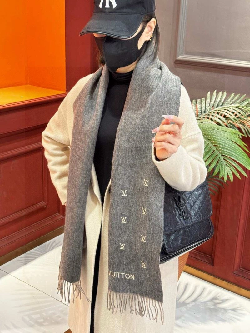 Trendy Louis Vuitton Scarf 270861