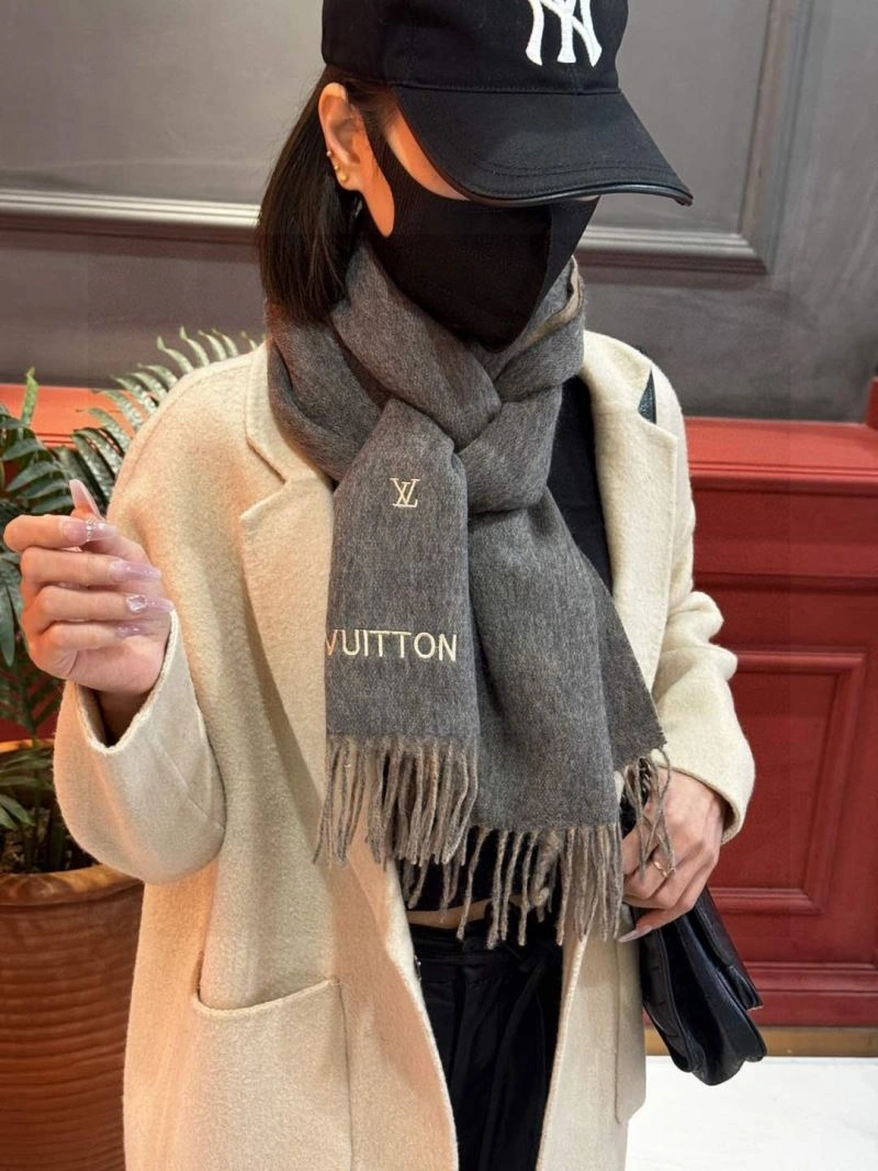Trendy Louis Vuitton Scarf 270861