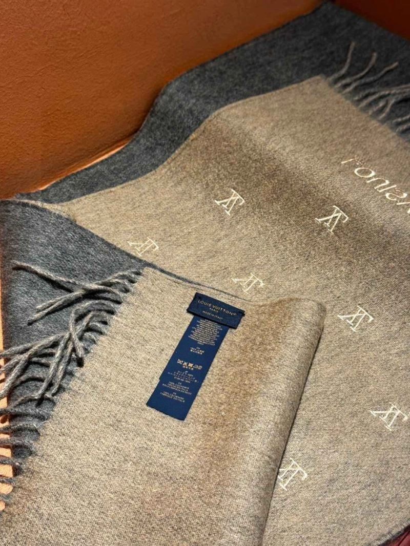 Trendy Louis Vuitton Scarf 270861