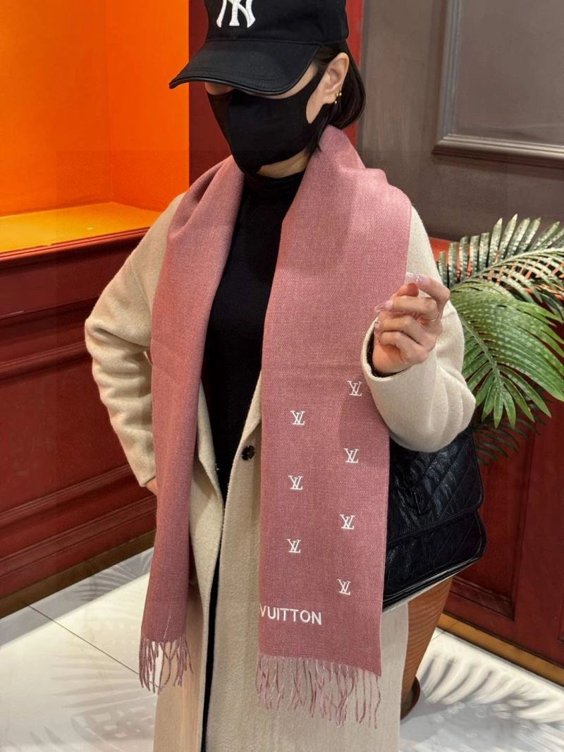 Unisex Louis Vuitton Scarf 270863