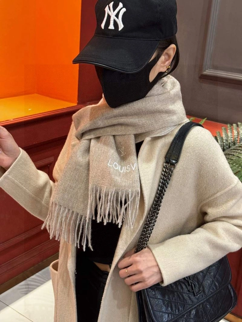 Louis Vuitton Scarf WellDesigned 270864