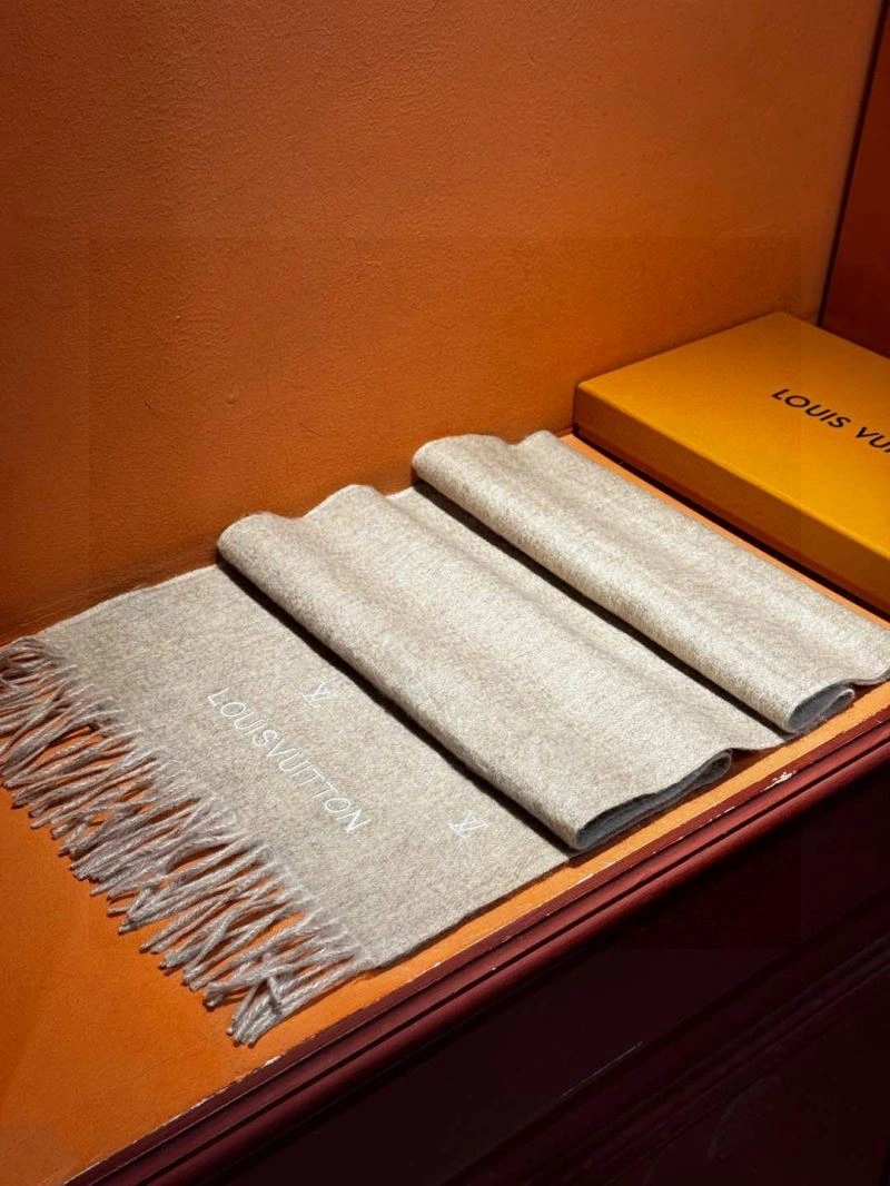 Louis Vuitton Scarf WellDesigned 270864