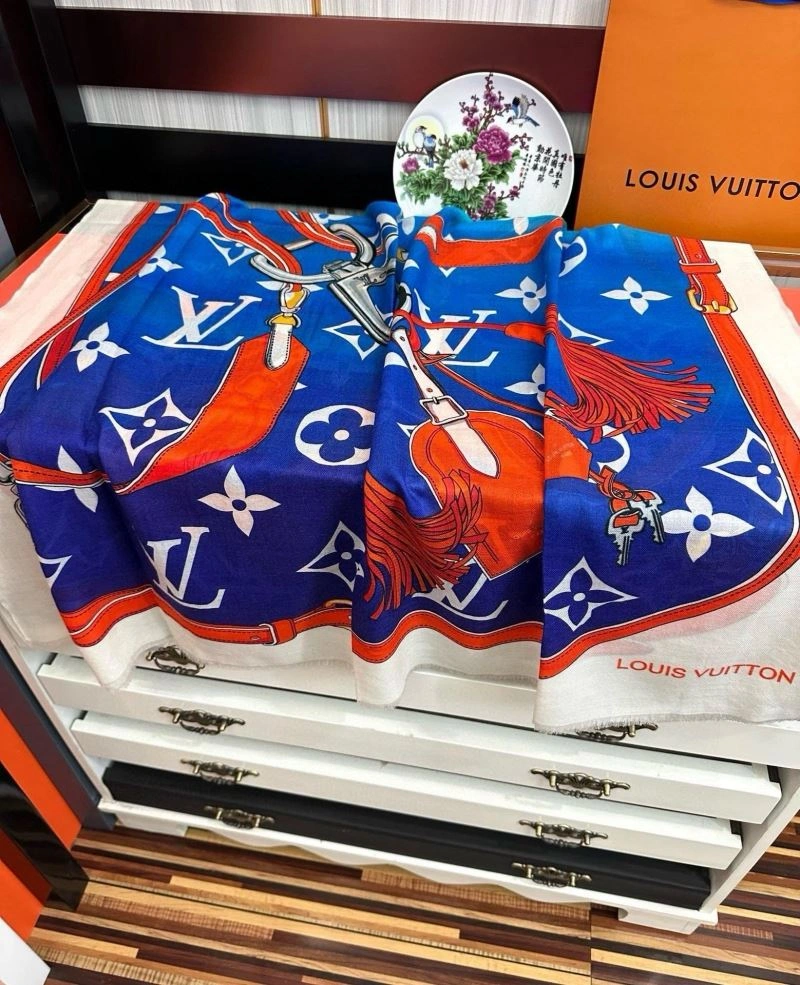 Louis Vuitton Scarf Stylish 270854
