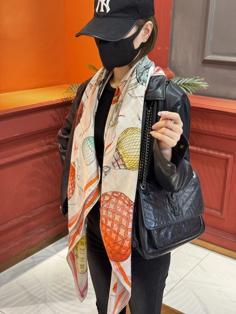 Sustainable Louis Vuitton Scarf 271514