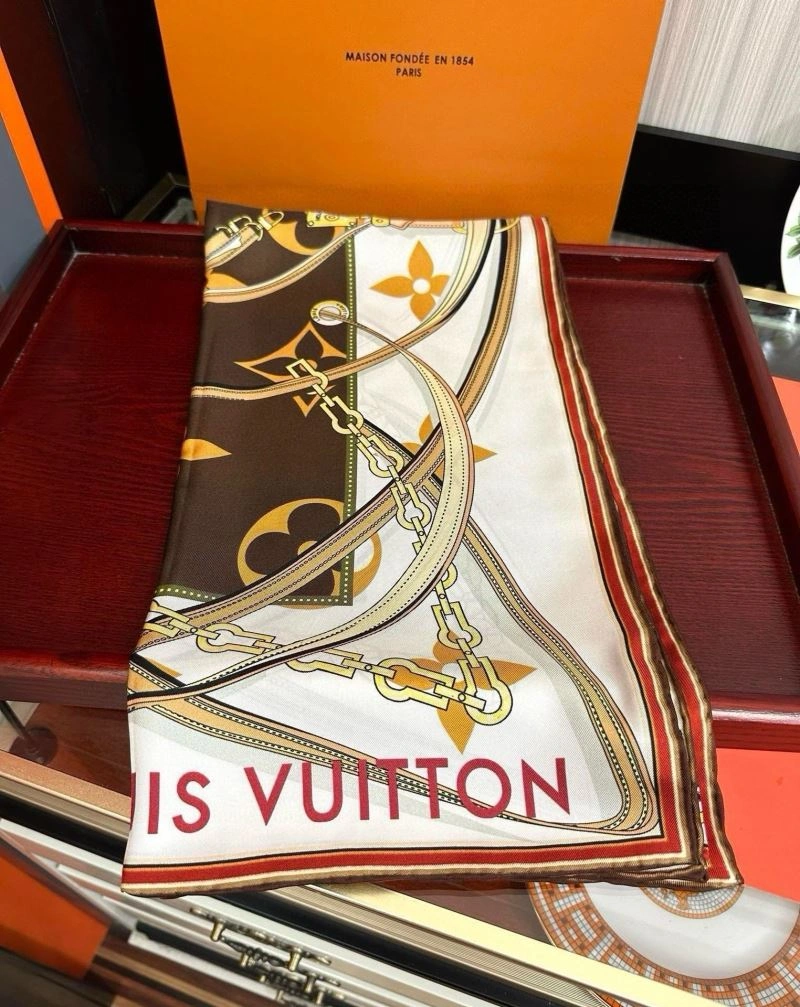 Functional Louis Vuitton Scarf 271499