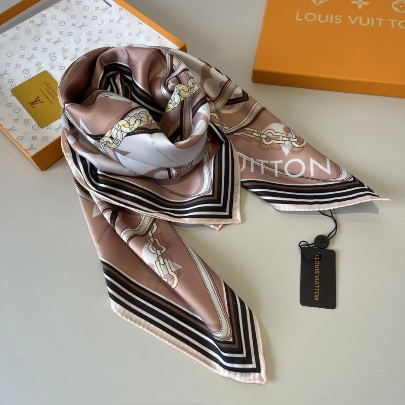 Effortless Louis Vuitton Scarf 271487
