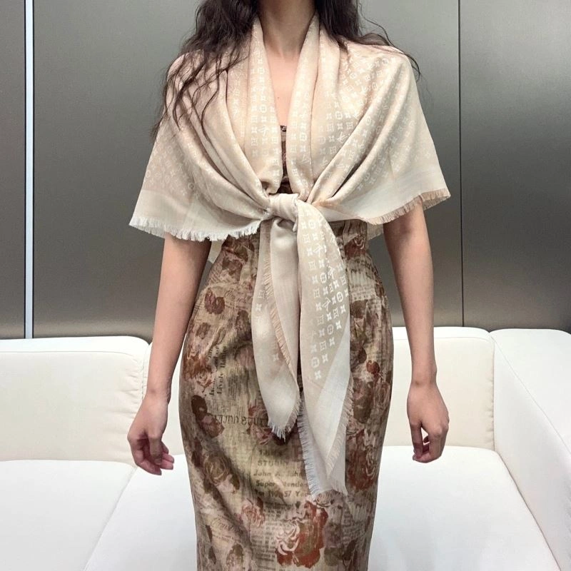 Louis Vuitton Scarf AllSeason 271470