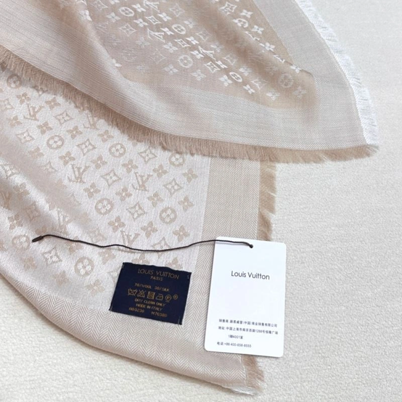 Louis Vuitton Scarf AllSeason 271470