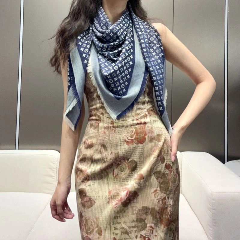 Contemporary Louis Vuitton Scarf 271472