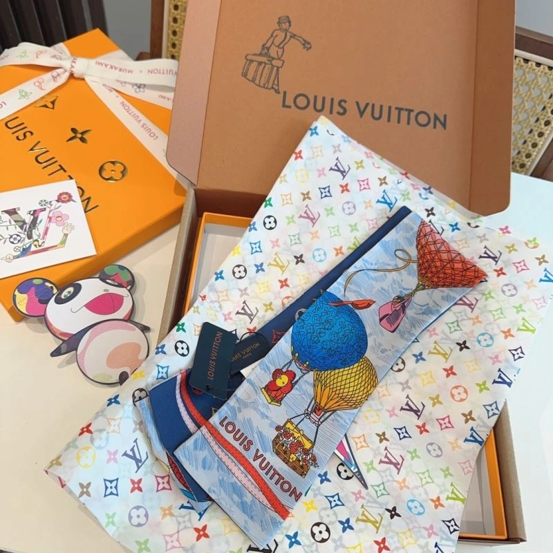 Lightweight Louis Vuitton Scarf 271466