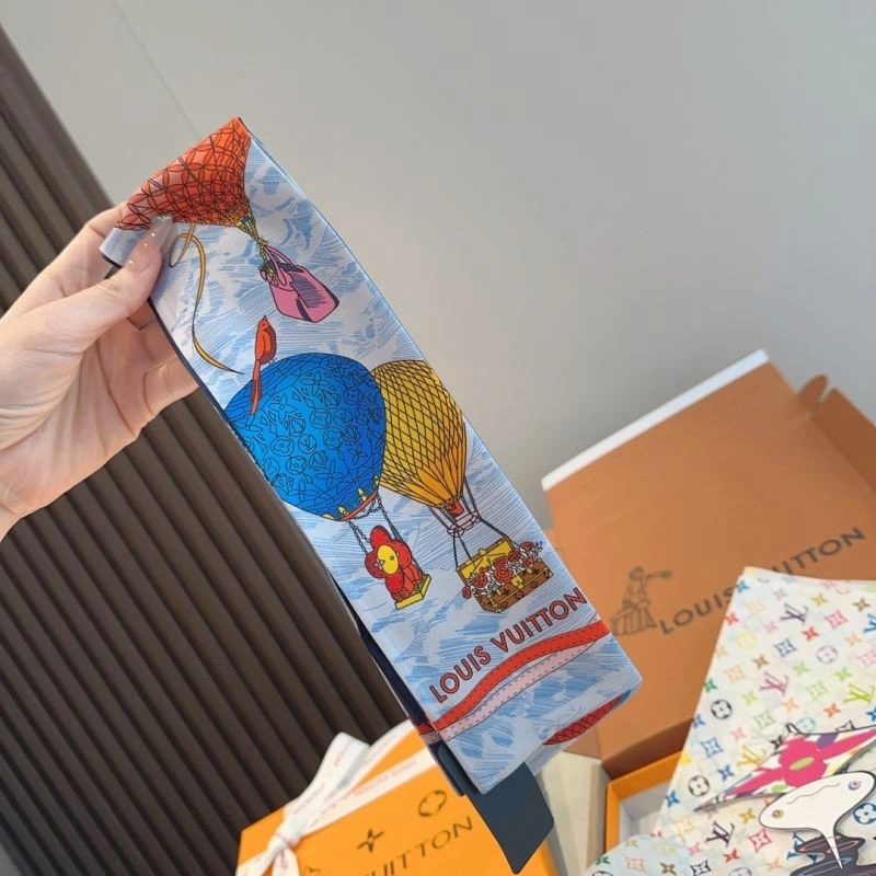 Lightweight Louis Vuitton Scarf 271466