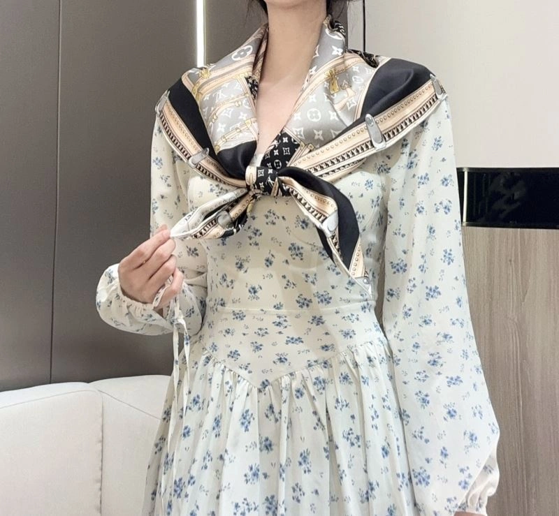RelaxedFit Louis Vuitton Scarf 271457