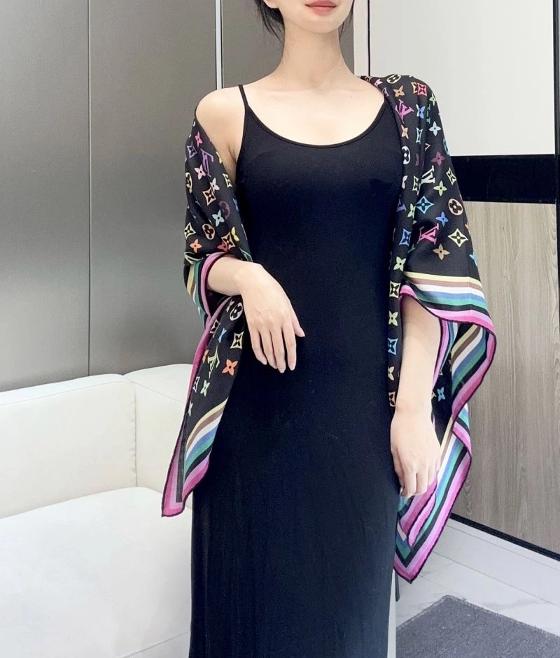 Elegant Louis Vuitton Scarf 271431