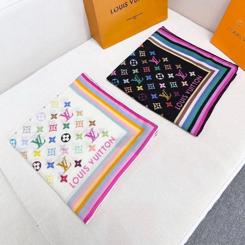 EyeCatching Louis Vuitton Scarf 271439