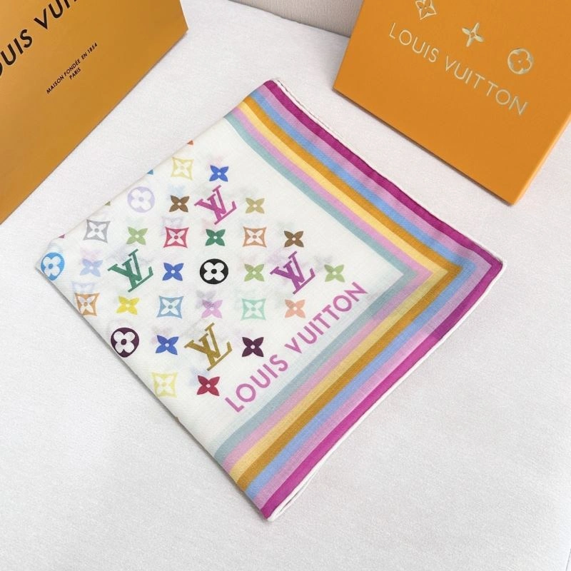 EyeCatching Louis Vuitton Scarf 271439