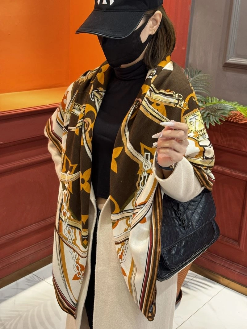 Louis Vuitton Scarf TechFriendly 271427