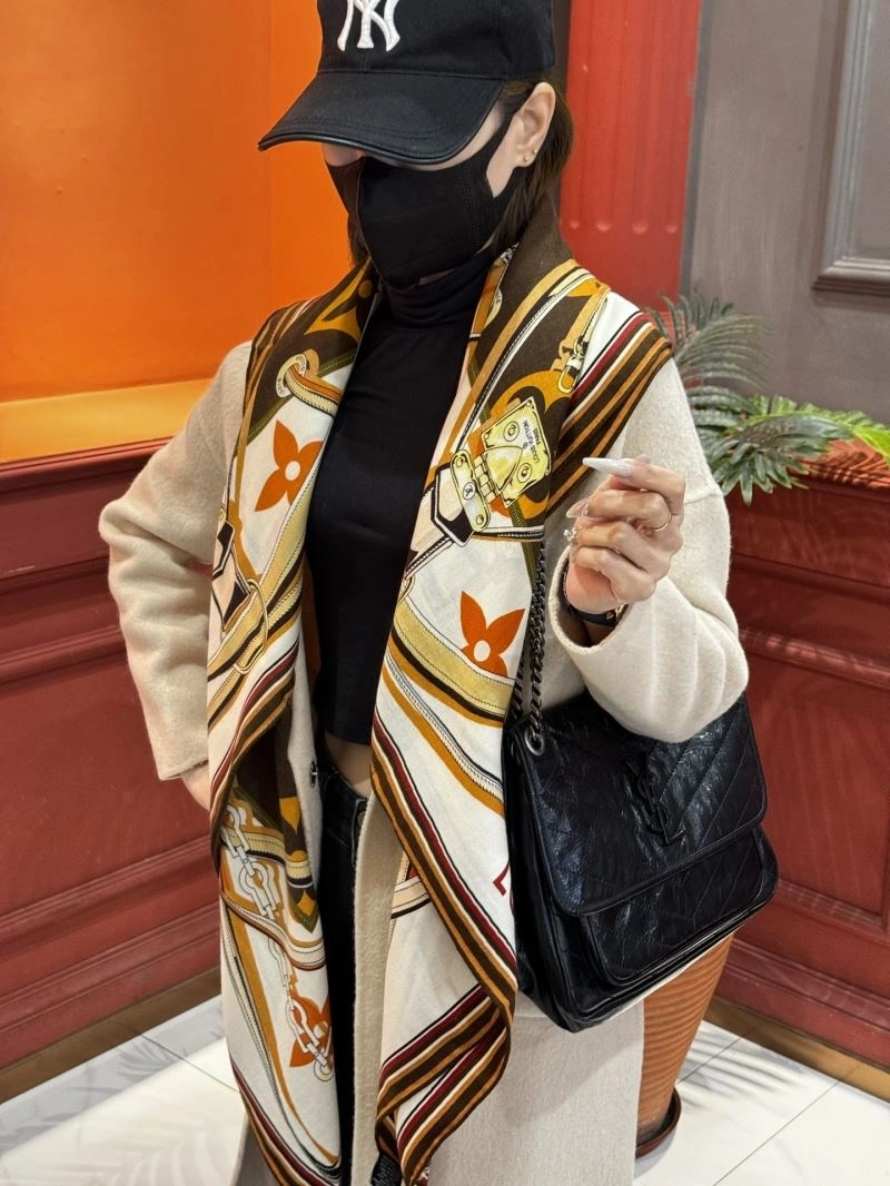 Louis Vuitton Scarf TechFriendly 271427
