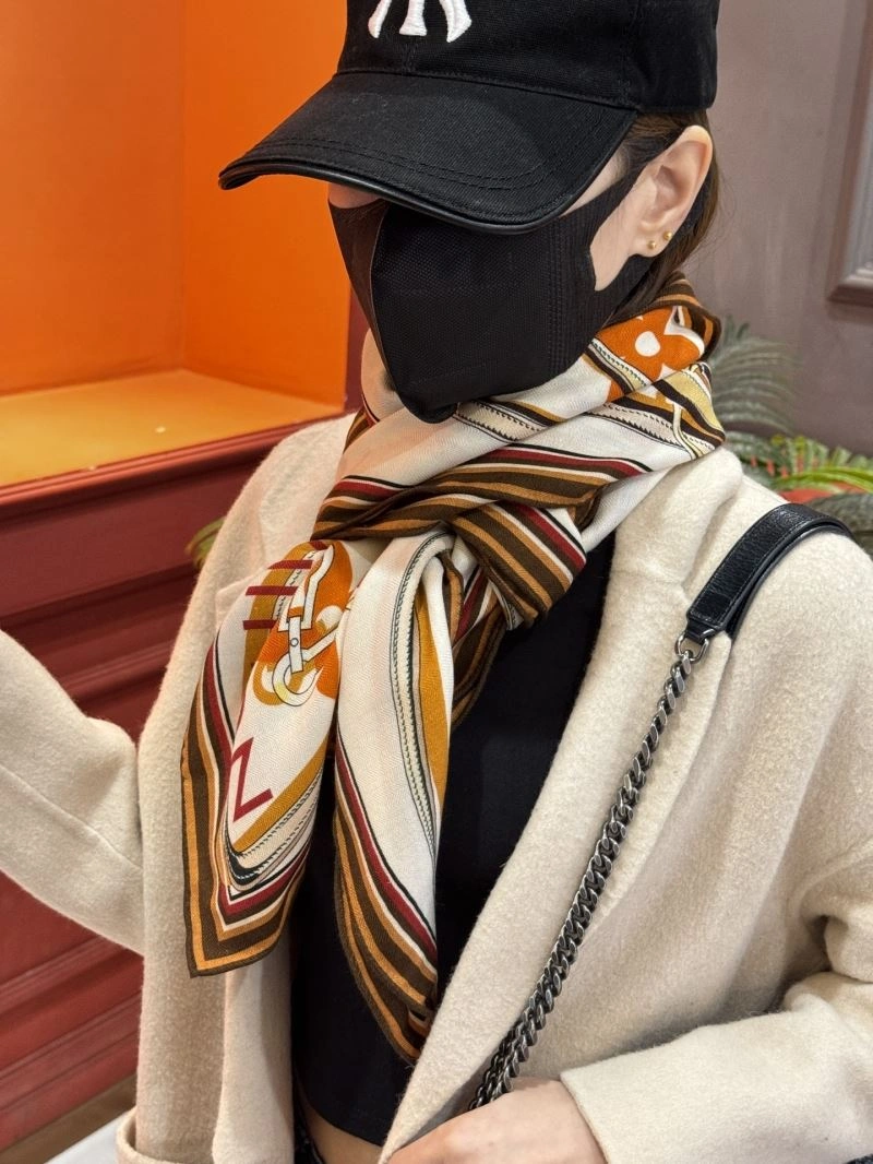Louis Vuitton Scarf TechFriendly 271427