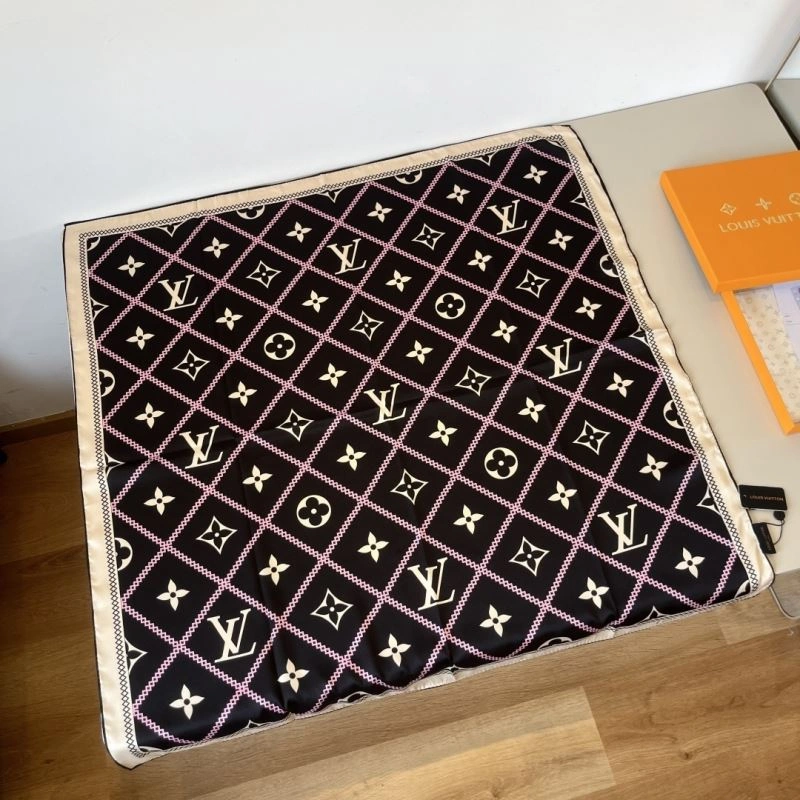 Louis Vuitton Scarf ZipUp 271422